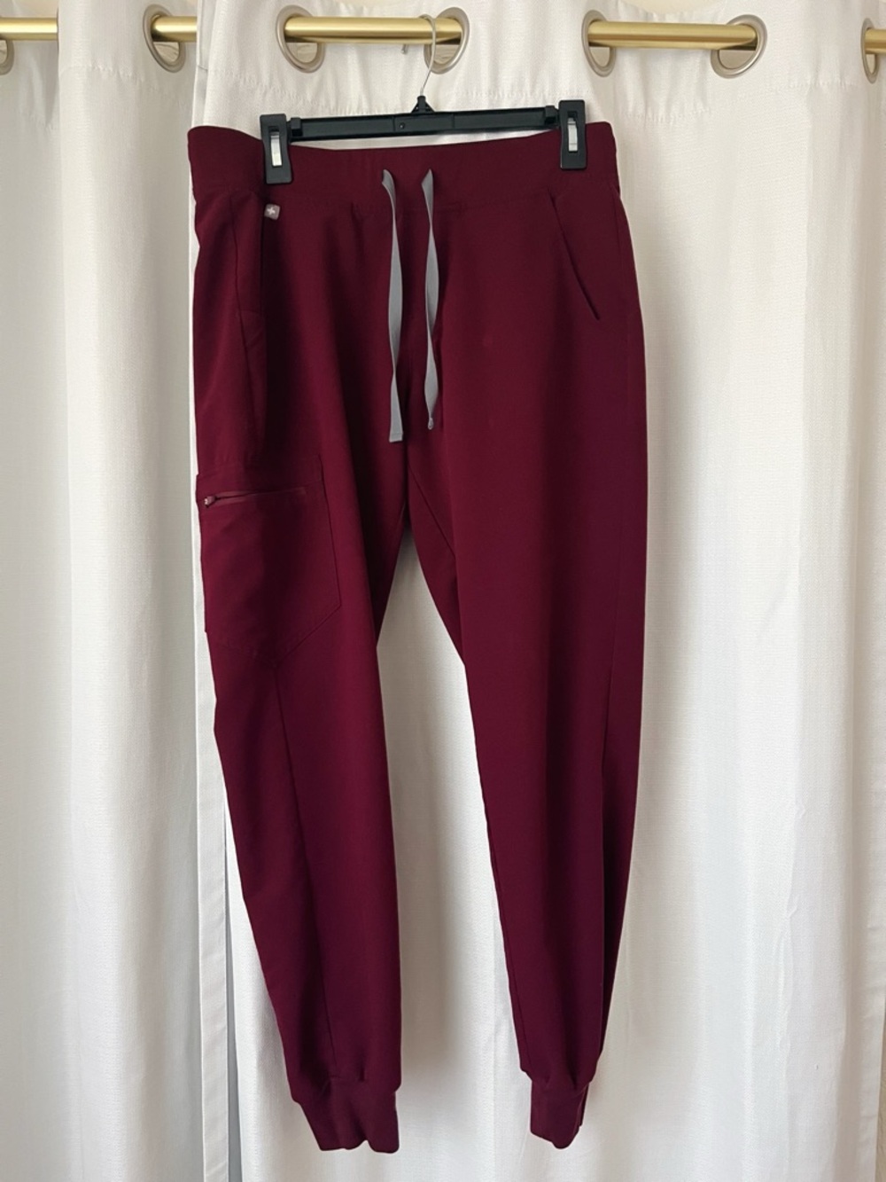 Figs Women's Burgundy Drawstring Jogger Pants